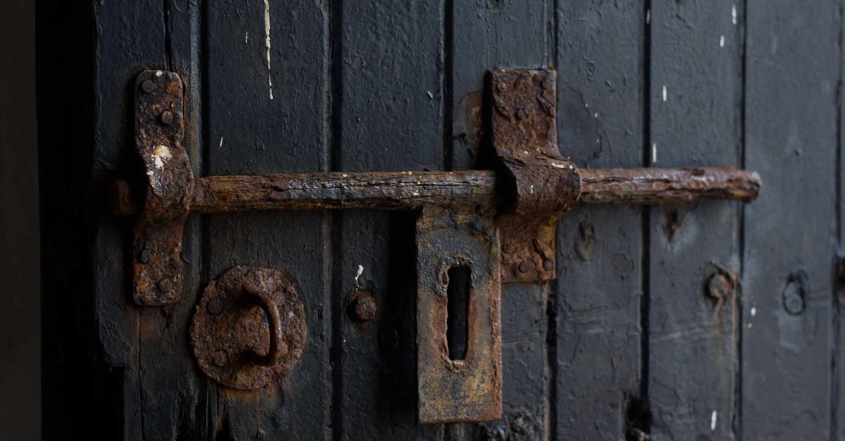 door security hardware — 4th Ave Locksmith