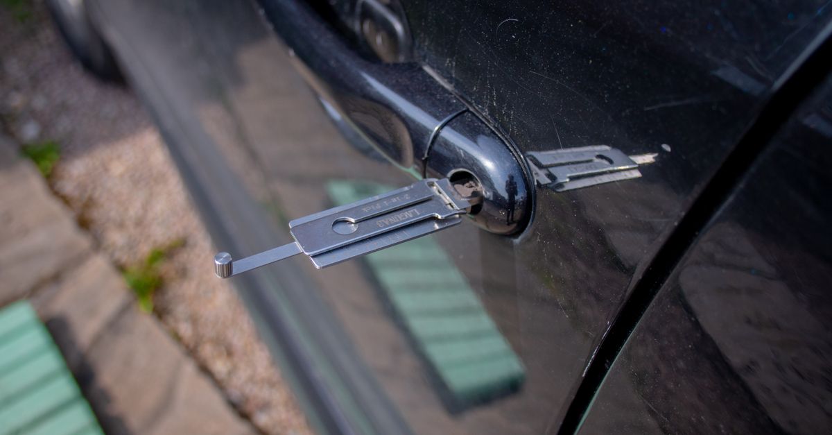 locksmith service technician — 4th Ave Locksmith